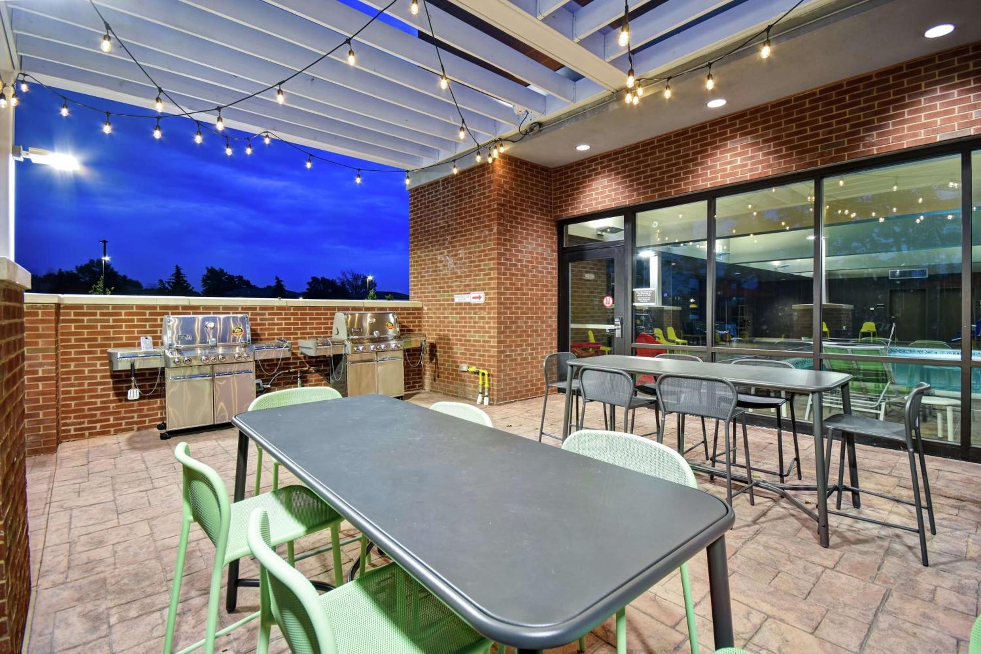Home2 Suites By Hilton Amherst Buffalo Екстериор снимка