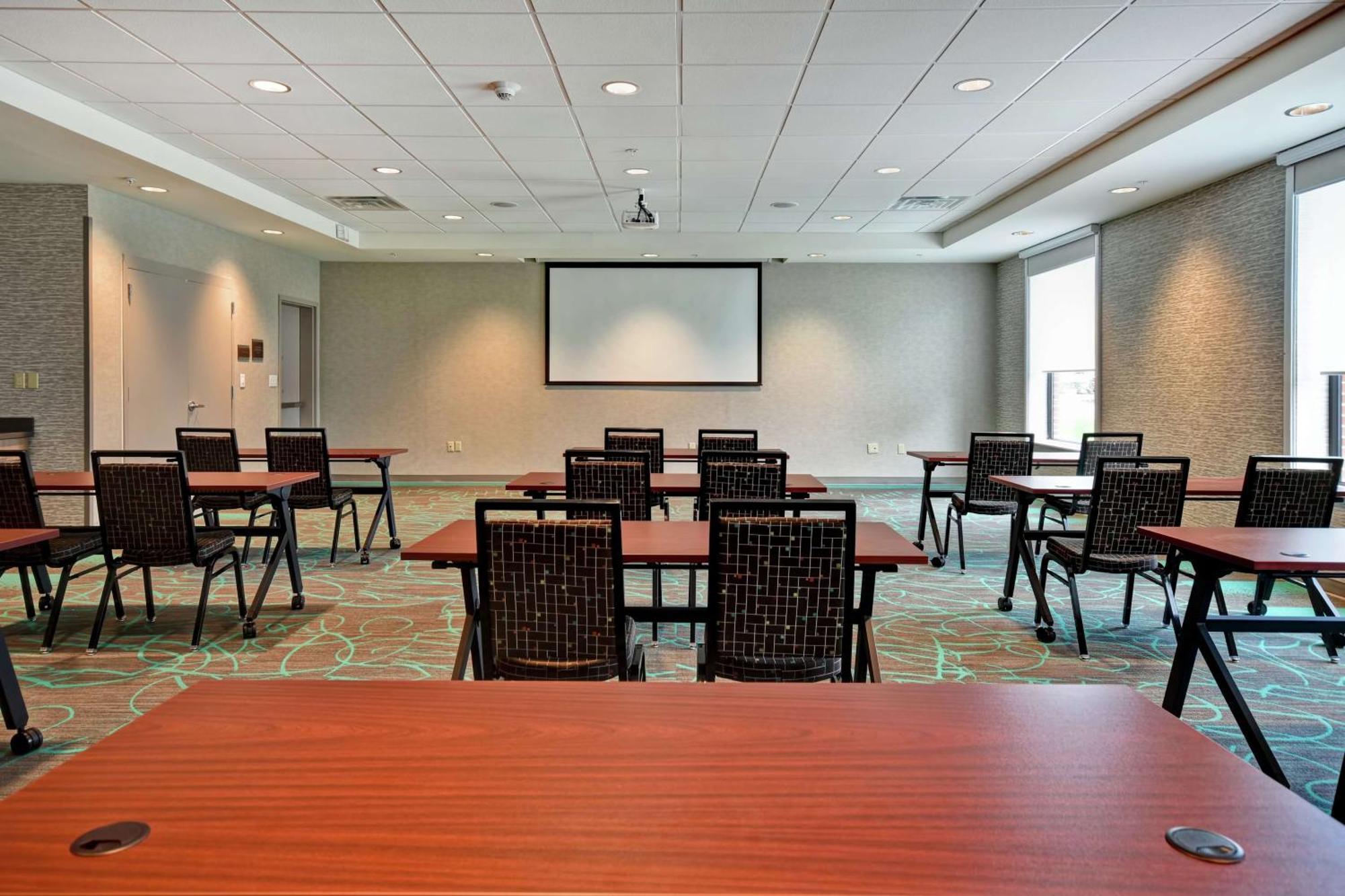 Home2 Suites By Hilton Amherst Buffalo Екстериор снимка